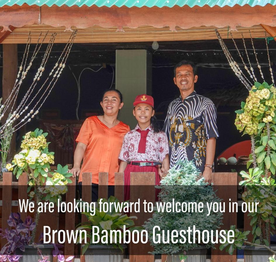 Brown Bamboo Guest House & Trekking Букіт-Лаванґ Екстер'єр фото